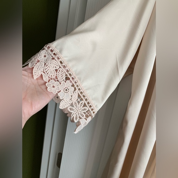 Champagne Satin robe size XXL/XXXL - Picture 3 of 6